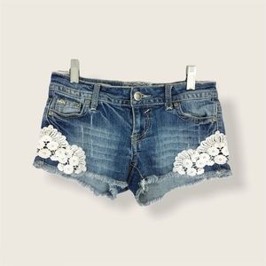Hot Kiss Cici shorts crochet floral cutoffs